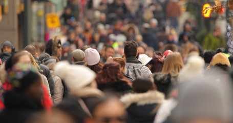 Canvas Print - Crowd of people walking street