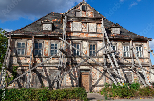Verfallenes Haus In Coswig Sachsen Anhalt Deutschland Kaufen