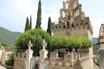 VILLAGE TYPIQUE DE NYONS - DROME