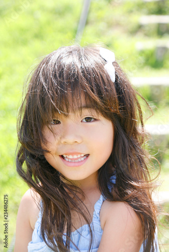 公園と日本人の女の子 Stock 写真 Adobe Stock 公園と日本人の女の子 Stock 写真 Adobe Stock