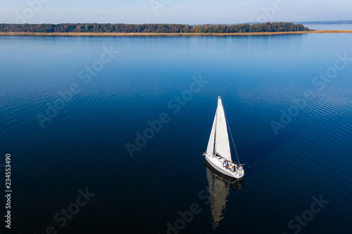 Cuadros en Lienzo Majówka pod żaglami, Polska - Mazury, kraina jezior