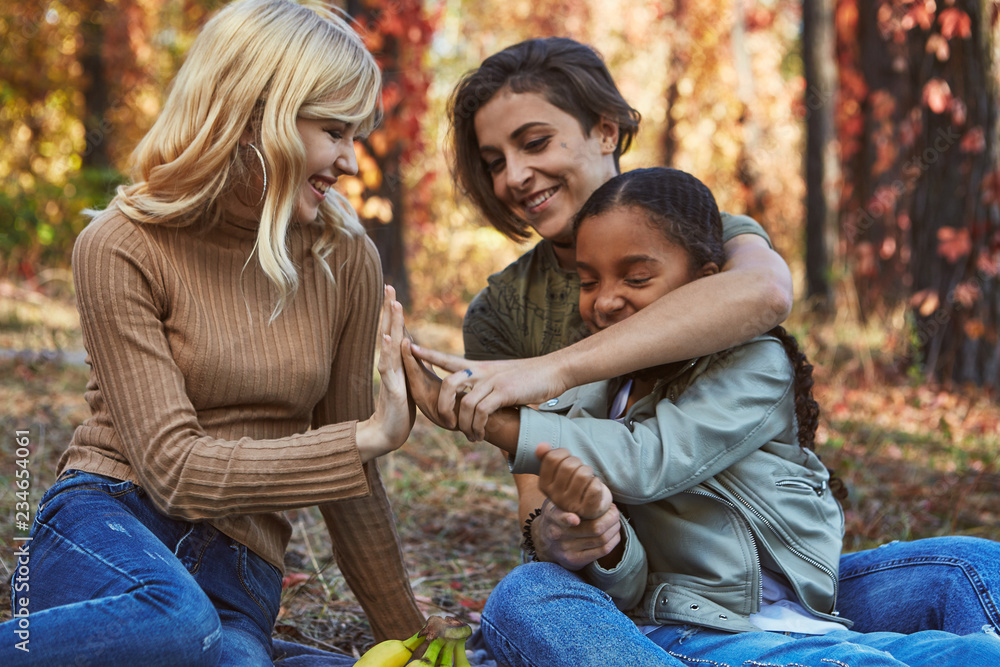Mother daughter lesbian teen 