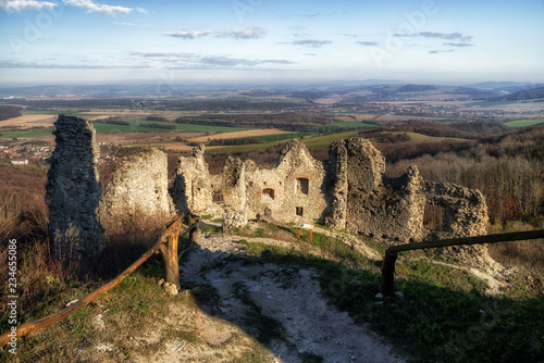 Zdjęcie XXL Widok z zamku Korlatko, Słowacja