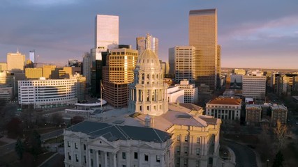 Wall Mural - 4k aerial drone footage - Sunrise over the city of Denver Colorado.