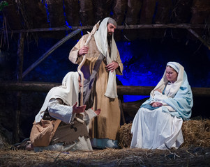 Representation of the nativity recreating the famous paintings of Giotto and Caravaggio.