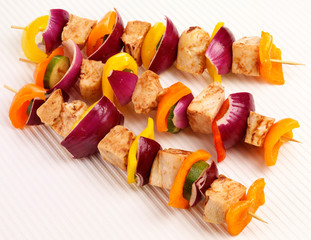 Wall Mural - CHIICKEN AND ROAST VEGETABLE KEBABS  CUT OUT