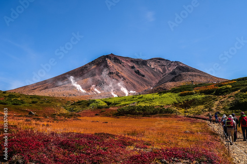 日本 北海道 大雪山 旭岳と紅葉 雄大な自然と絶景 秋 Comprar Esta Foto De Stock Y Explorar Imagenes Similares En Adobe Stock Adobe Stock 日本 北海道 大雪山 旭岳と紅葉 雄大な自然と絶景 秋 Comprar Esta Foto De Stock Y Explorar Imagenes Similares En Adobe Stock Adobe Stock
