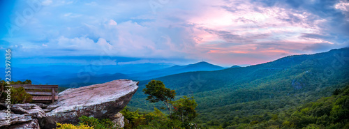 Fotografía rough ridge overlook viewing area off blue ridge parkway scenery