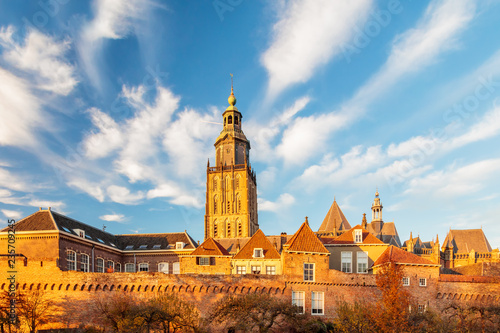 Zdjęcie XXL Zobacz w średniowiecznym centrum miasta holenderskiego miasta Zutphen
