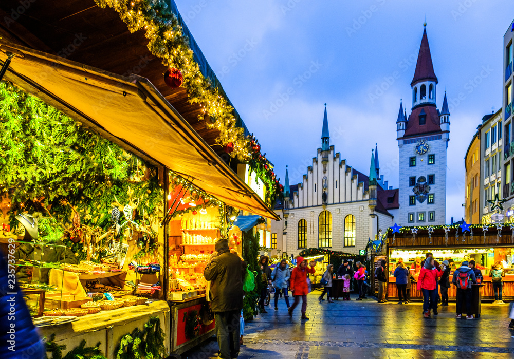 christmas market in munich - germany - obrazy, fototapety, plakaty 