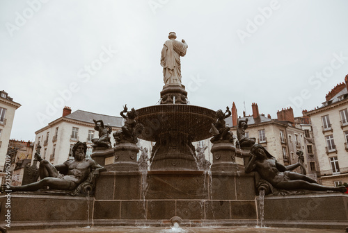 Photographie Royal square with fountain in Nantes city in France.