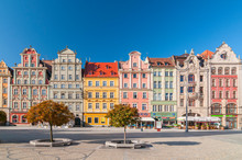 Beautiful Historical Tenement Houses At Old Market Square In The Old Town In Wroclaw, Poland.