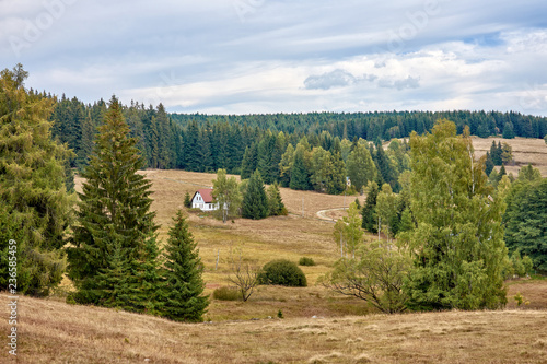 Einsames Haus In Landlicher Umgebung Erzgebirge Kaufen Sie