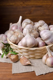 Fototapeta Miasto - Raw fresh garlic