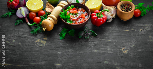 Fotografía salsa sauce and ingredients