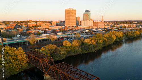 Fotografía Springfield Massachusetts Late Afternon Rush Hour Traffic Aerial Riverfront View