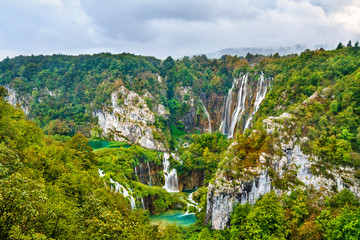 Wall Mural - The Veliki Slap Waterfall in Plitvice Lakes National Park, Croatia