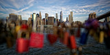 Fototapeta Mosty linowy / wiszący - Manhattan in love