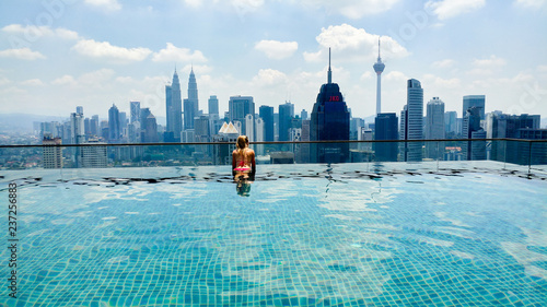 Kuala Lumpur Infinity swimming pool Canvas Print