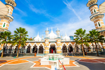 Fototapete - Masjid Jamek mosque in Kuala Lumpur
