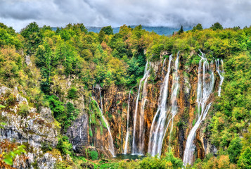 Sticker - The Veliki Slap Waterfall in Plitvice Lakes National Park, Croatia