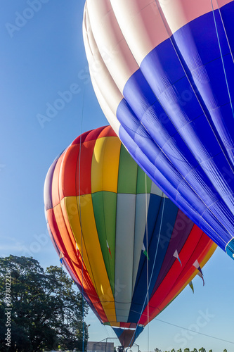 Fényképezés 2 hot air balloons are preparing to launch