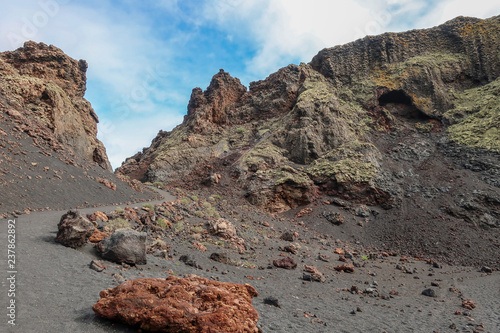 Plakat Wewnątrz krateru kaldery wulkanu. Wulkan El Cuervo, Lanzarote, Wyspy Kanaryjskie.