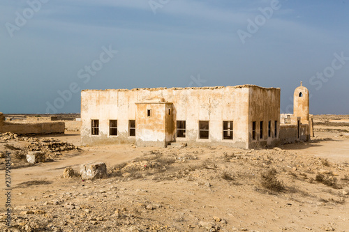 Fotografie, Obraz Ruined ancient old Arab pearling and fishing town Al Jumail, Qatar