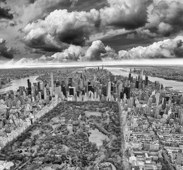 Wall Mural - Aerial view of Manhattan. Central Park, city skyscrapers with Hudson and East River in winter season