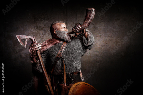 Photo  Portrait of a dwarf