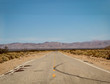 Straße durch die Wüste in Nevada