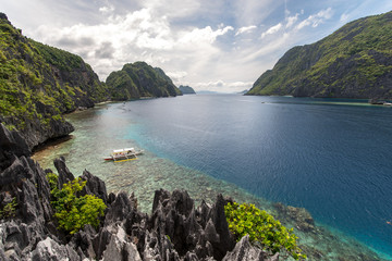 Wall Mural - Beautiful Landscape in El nido Martinloc shrine, Palawan