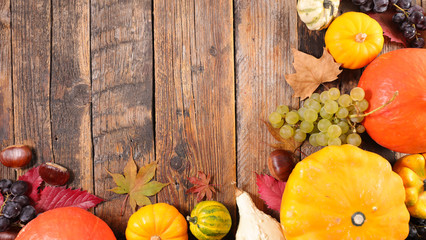 Wall Mural - variety of pumpkin and leaf