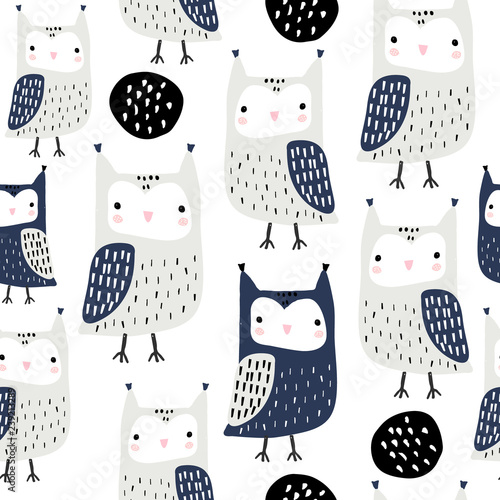 Foto-Schiebegardine mit Schienensystem - Seamless pattern with owls and abstract shapes. Creative woodland childish texture. Great for fabric, textile Vector Illustration (von solodkayamari)