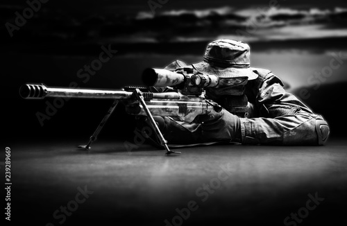 Fotomural Sniper took the position and waits for the goal.