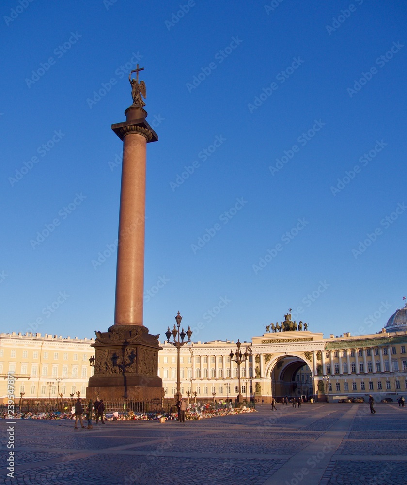 St. Petersburg. Alexandrian Column with the statue of an angel with a ...