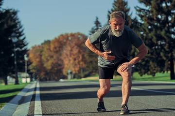 Sticker - The old runner feeling bad while jogging