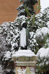 Wall Mural - Statue of Cola di Rienzo under snow in Rome, Italy