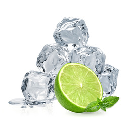 Wall Mural -  Ice cubes with lime / ice cubes, lime and basil leaves isolated on white background