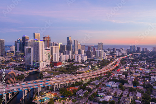 Aerials Downtown Miami drone photography Fototapet
