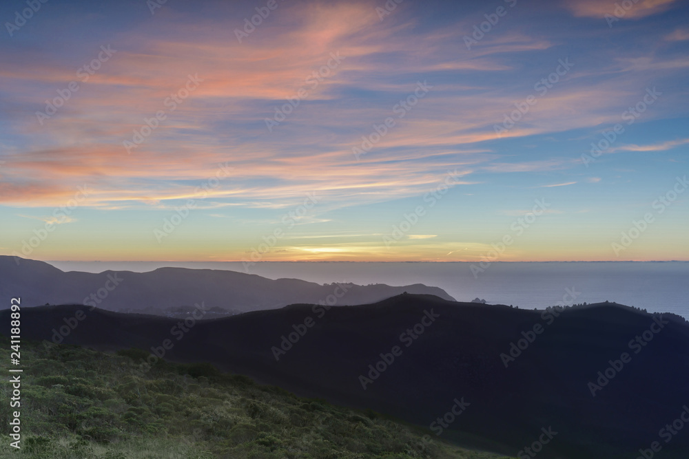 Sunset views of Sweeney Ridge top and the Pacific Ocean. Sweeney Ridge ...