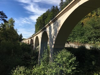  Das Strümpfelbach-Viadukt der Wieslauftalbahn bei der Laufenmühle