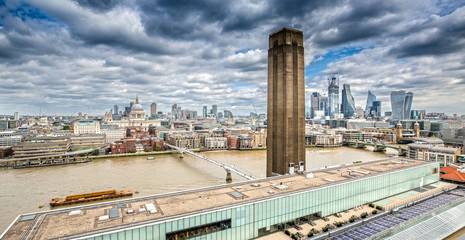 Wall Mural - View over the Thames River to St. Pauls Cathedral