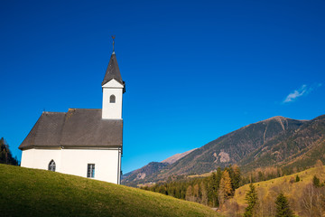 Kirche in den Bergen