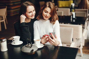 girls with coffee