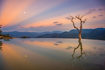 Poster - Amazing sunset over the incredible petrified waterfalls of Hierve el Agua in Oaxaca, Mexico