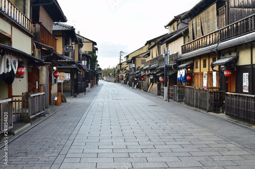 京都 祇園の町並み Buy This Stock Photo And Explore Similar Images At Adobe Stock Adobe Stock 京都 祇園の町並み Buy This Stock Photo And Explore Similar Images At Adobe Stock Adobe Stock