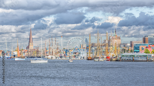 Cuadros en Lienzo Segelschiffe auf der Hanse Sail in Rostock