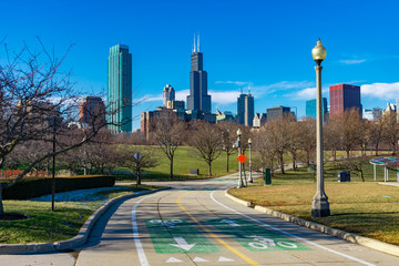 Wall Mural - Chicago Lakefront Trail with Skyline