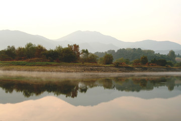 Canvas Print -  reflection of the mountain